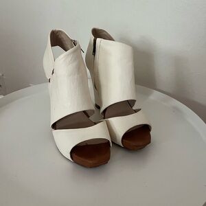 Chic Cream Women's Heels